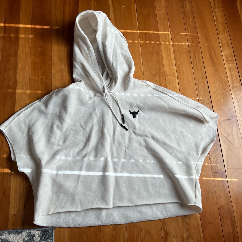 Under Armour Project Rock Sleeveless Cropped Training Hoodie Women's beige M